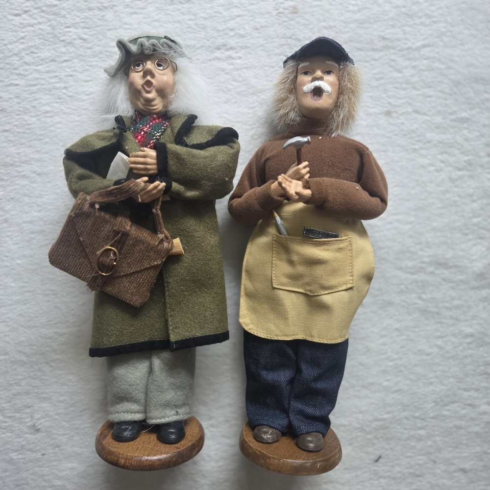 Vintage Christmas Carolers Dennis East International. 12"‎ Males Set Of 2